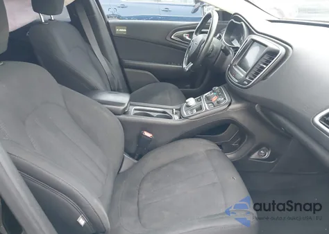 2016 Chrysler 200 Limited z USA, uszkodzony, nr VIN 1C3CCCAB3GN165614